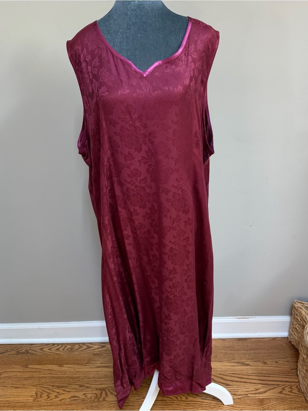 April Cornell Too! Vintage burgundy Maroon sleeveless maxi dress floral embossed